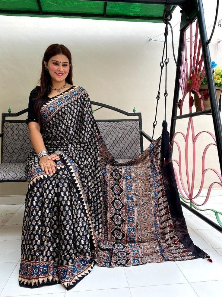 Graceful Black Saree with Traditional Ajrakh Print