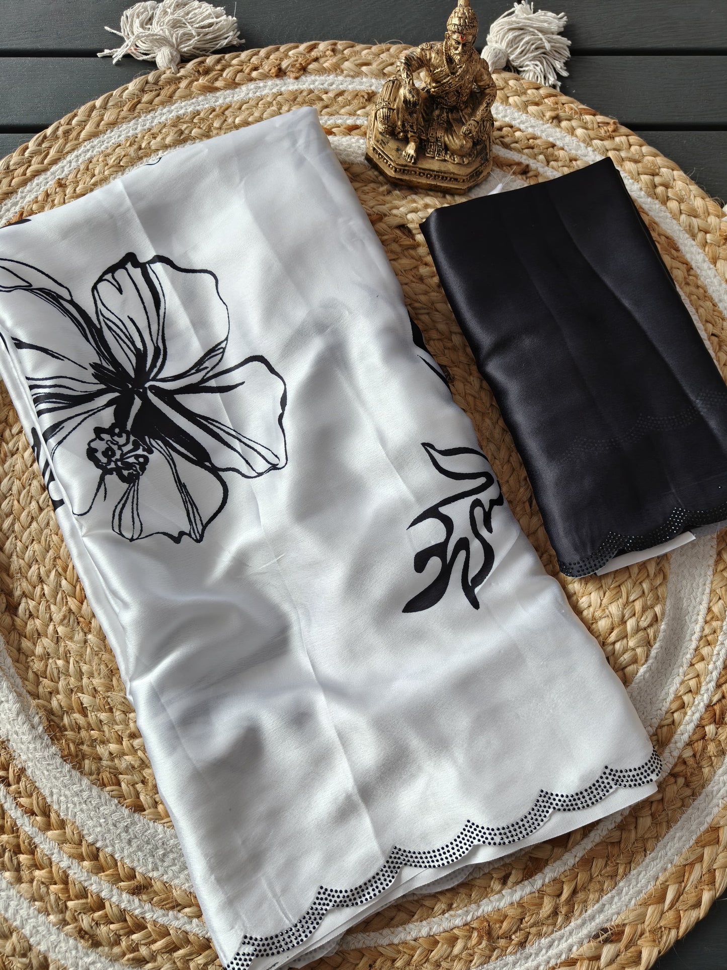 Elegant White & Black Floral Printed Crepe Silk Saree