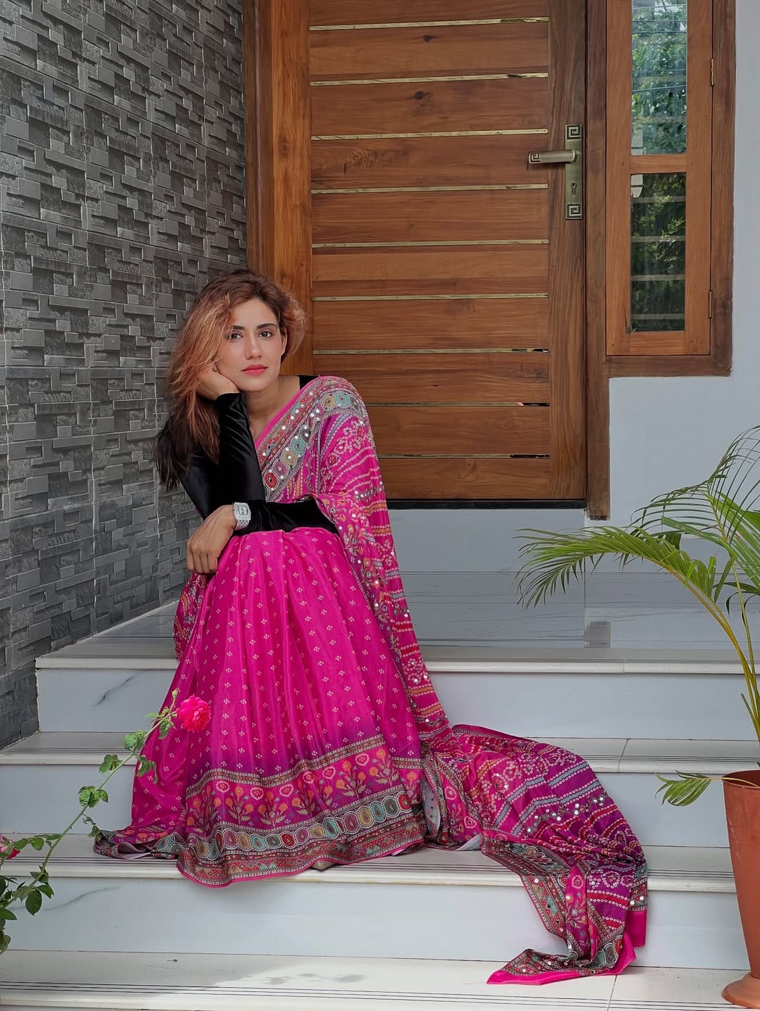 Georgette Bandhej Digital Print Saree with Mirror Work & Matching Blouse