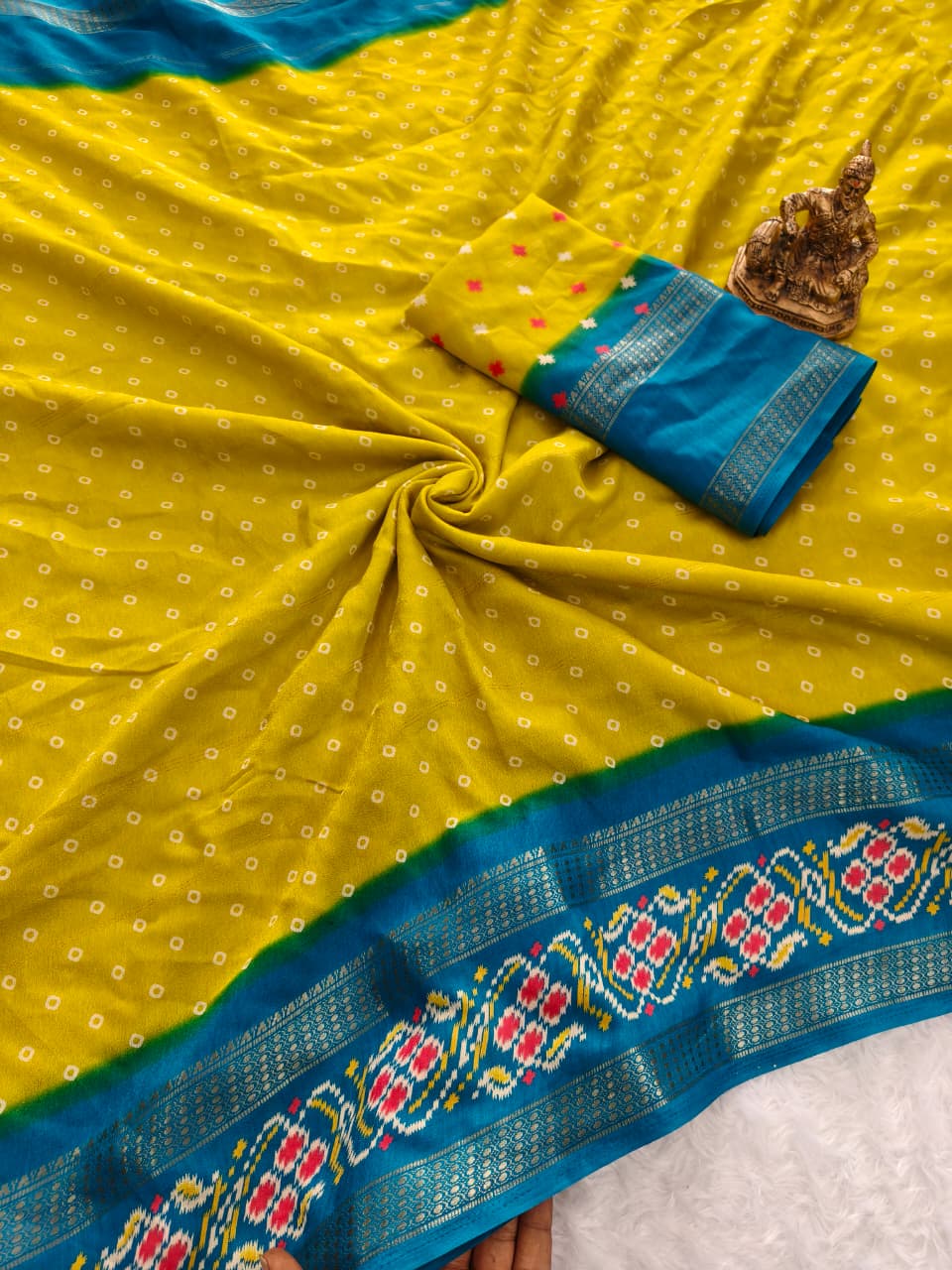 Traditional Bandhej Saree with Rich Contrast Border & Matching Blouse