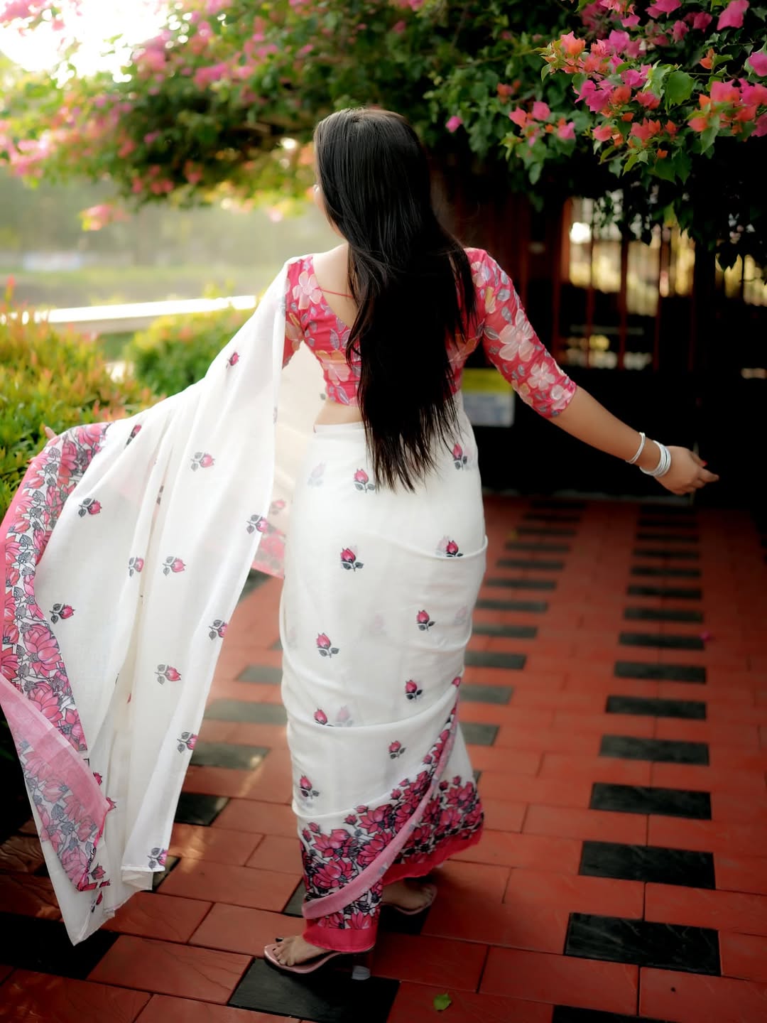 White Linen Cotton Saree with Pink Floral Digital Print – Festive Wear