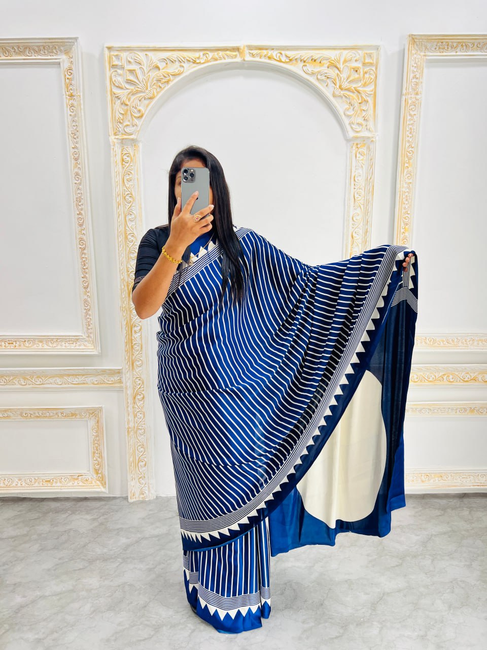 Blue & White Saree with Bold White Circle Pallu – Modern Designer Look