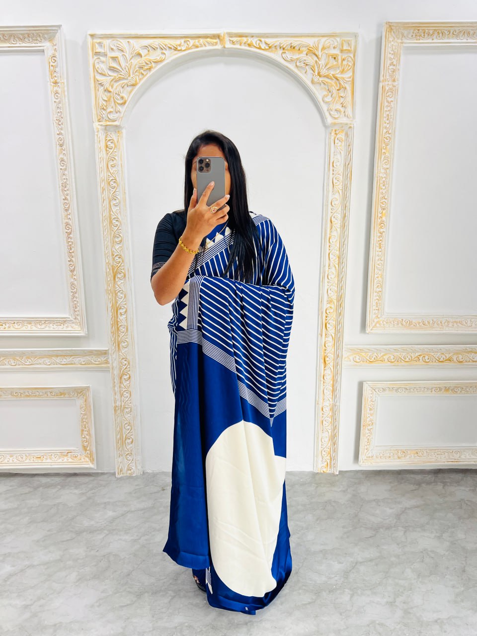 Blue & White Saree with Bold White Circle Pallu – Modern Designer Look