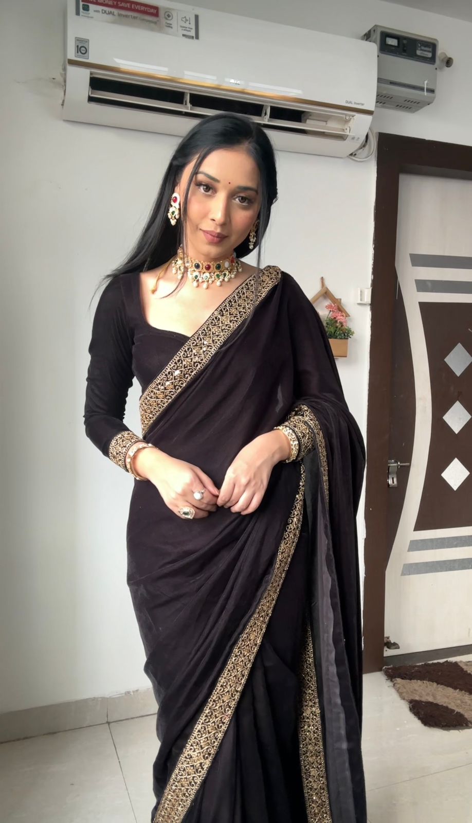 Black Pure Valvet Saree With Embroidery Border