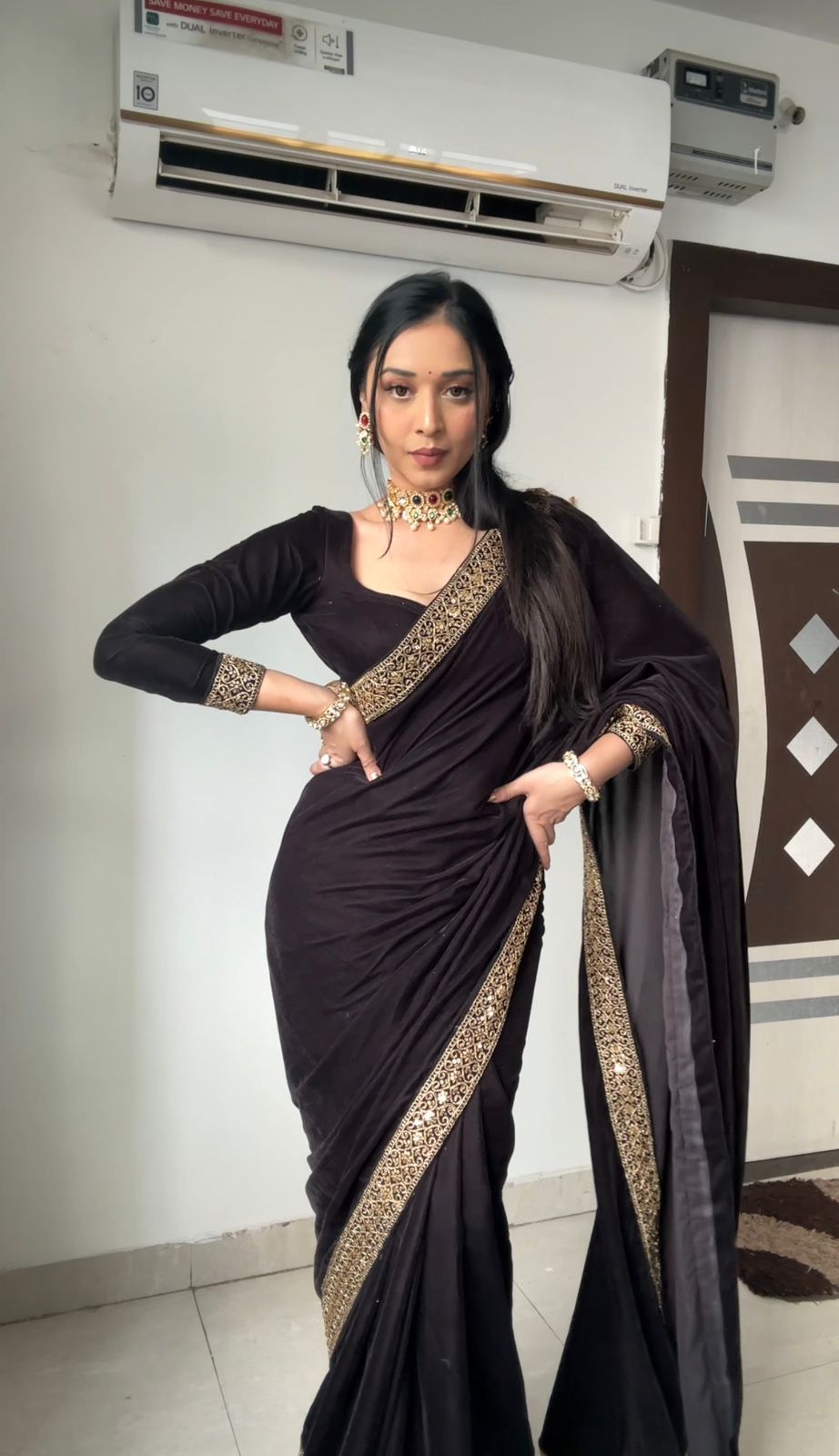 Black Pure Valvet Saree With Embroidery Border
