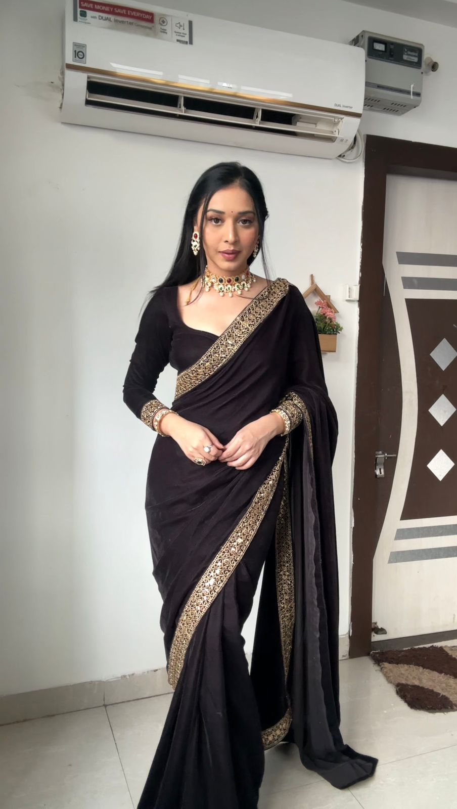 Black Pure Valvet Saree With Embroidery Border