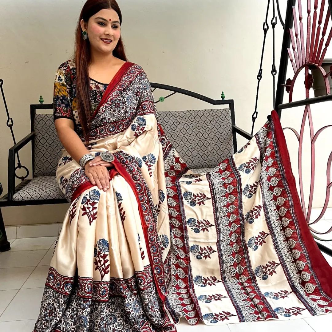 Cream Elegant Digital Print Saree with Ajrakh & Floral Motifs