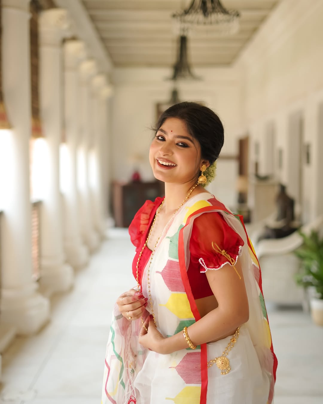 Elegant Digital Print Linen Saree with Multicolor Geometric Pattern