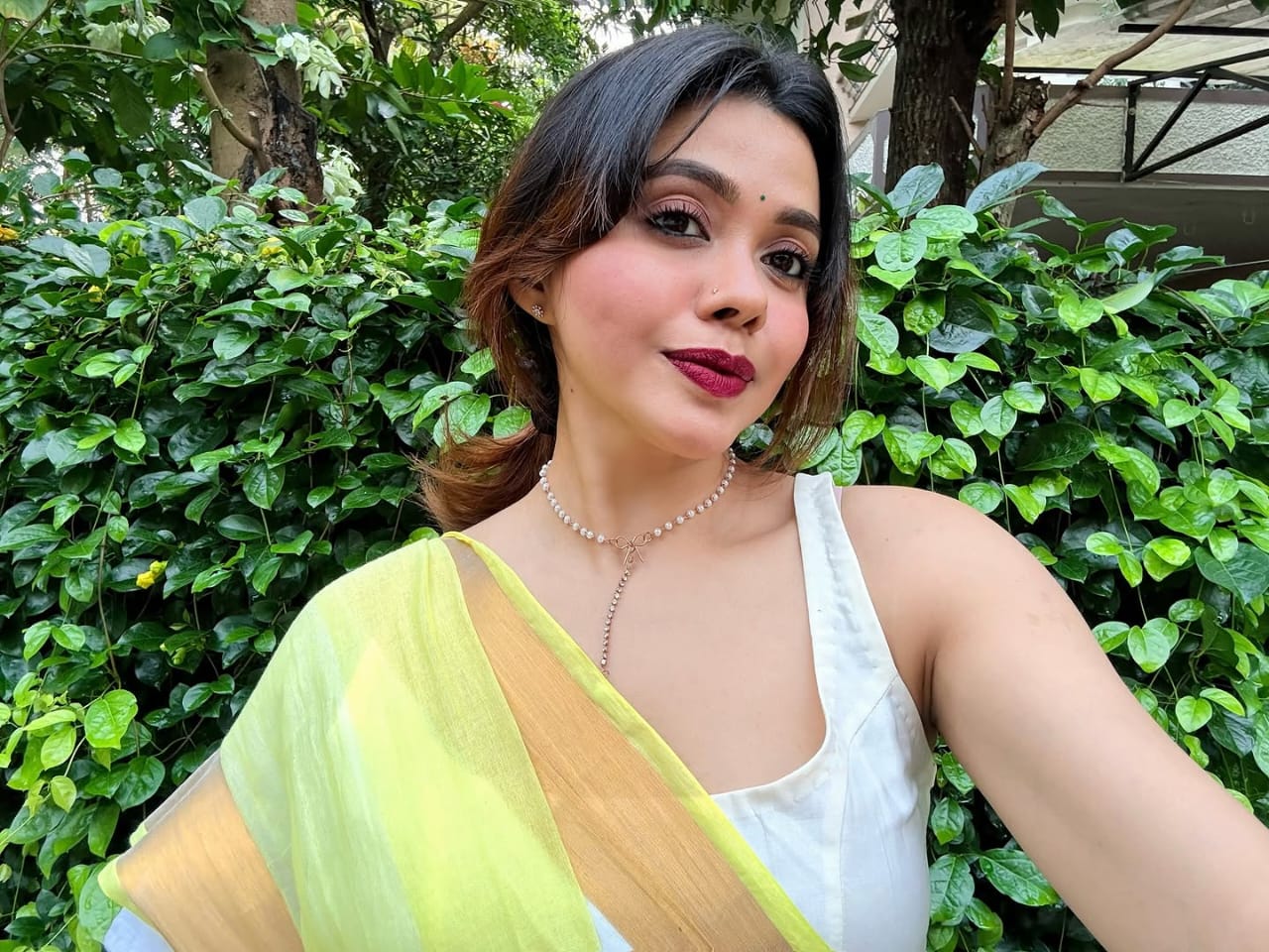 Linen Cotton Digital Print Saree with Floral & Striped Design