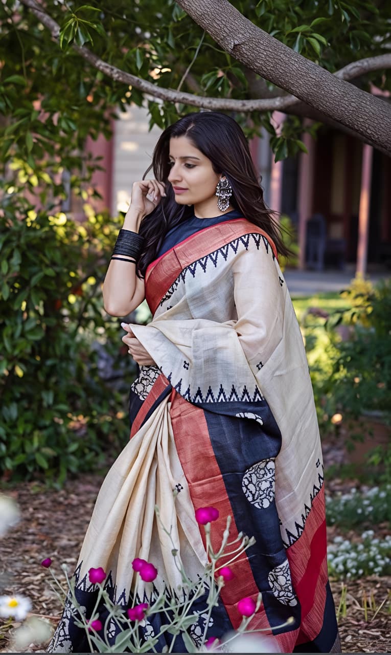 Beige Linen Saree with Contrasting Black & Brick-Red Border